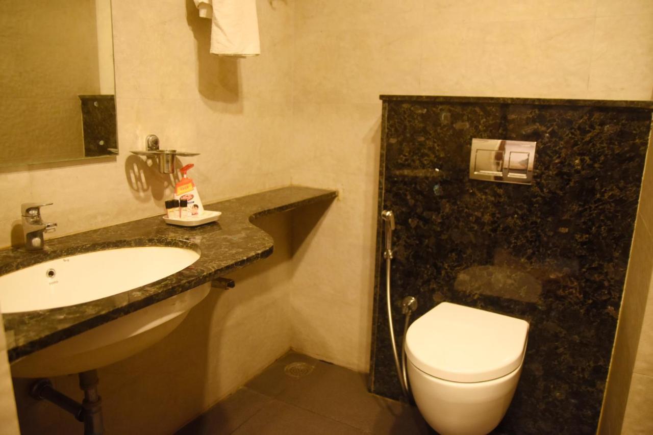 Hotel Om International Gokarna  Extérieur photo